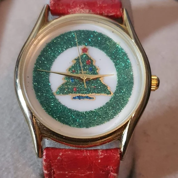 🦋10/$20🦋 Goldtone/Red Christmas Tree Women's Watch - Picture 1 of 4